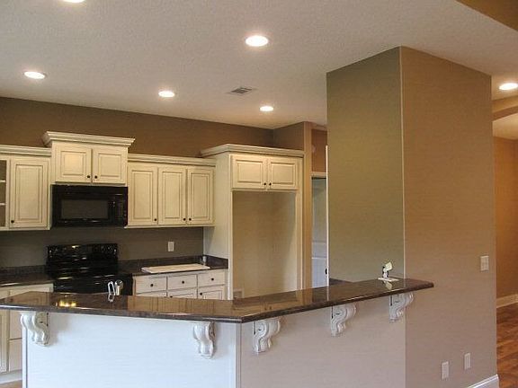 5th image of 109 Salt Creek Way W