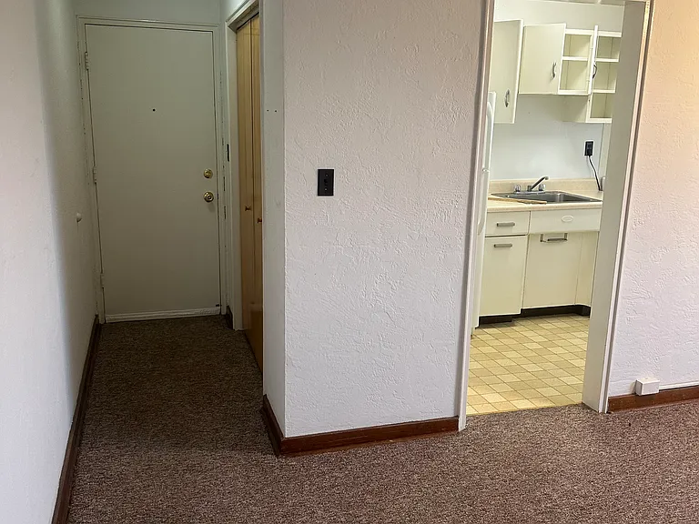 Edward's Hill & Norwood Gardens Apartments — Photo 7