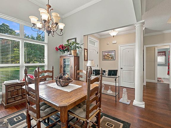 5th image of 65 Silver Bluff Dr