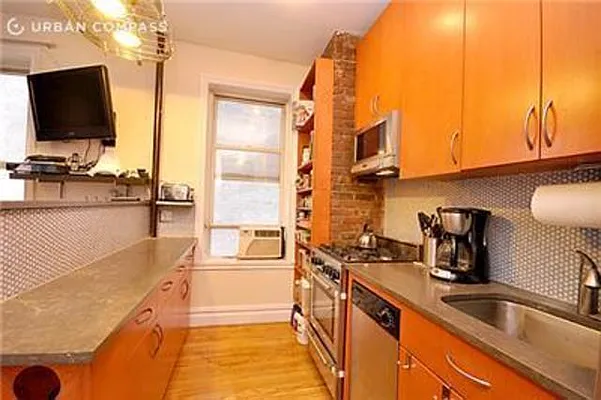 Rented by Compass | media 11