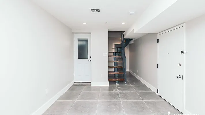Rented by Nooklyn NYC LLC | media 27
