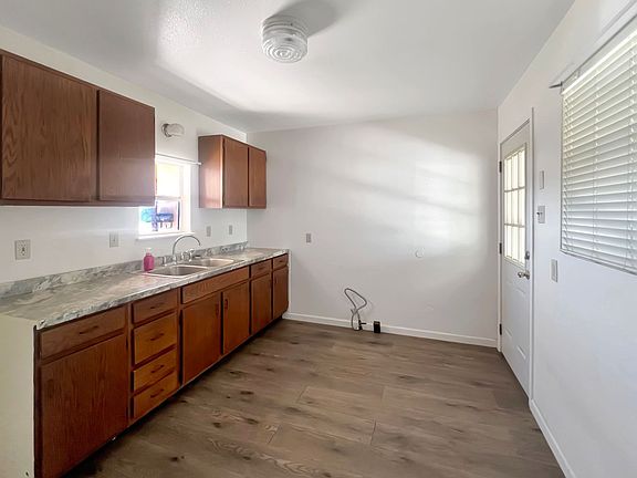 5th image of 1000 E Llano Dr