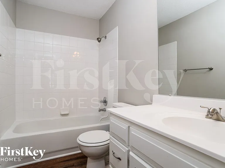 16036 S Avalon St — Photo 13
