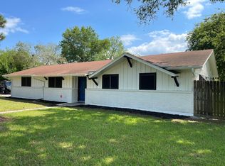 4802 Comal St, Pearland, TX 77581