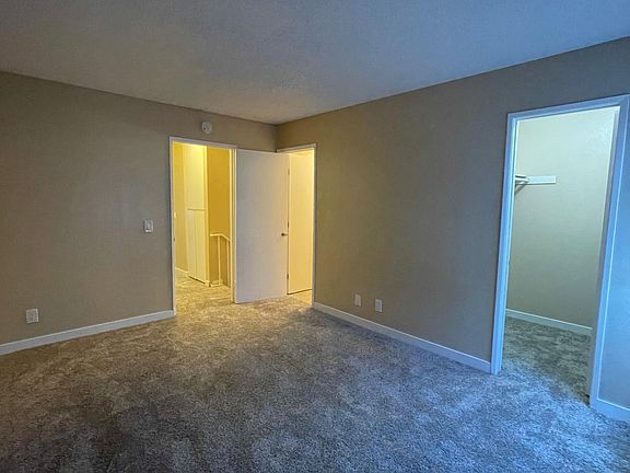 5th image of 811 Peach Ct APT O