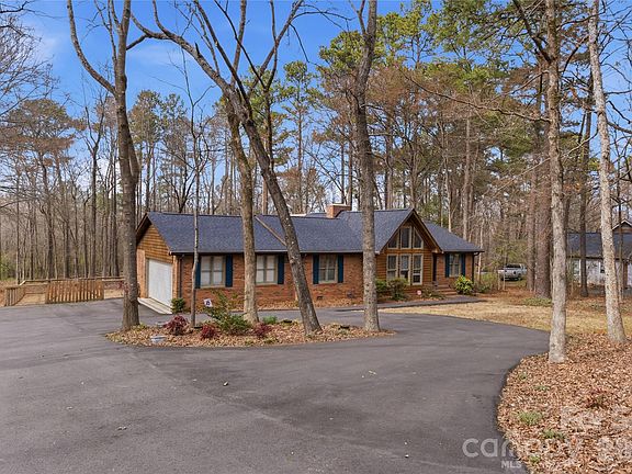 4th image of 3618 Griffith Rd