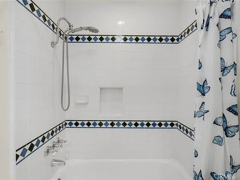 21335 Dove Pl — Photo 32