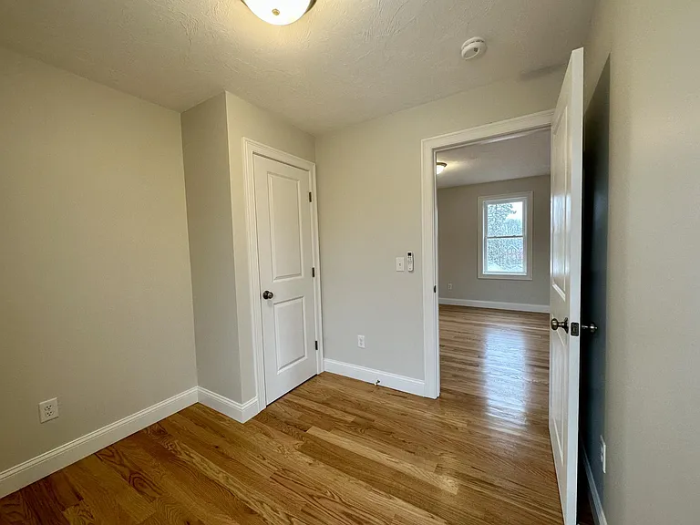 415 Danforth St #3 — Photo 5
