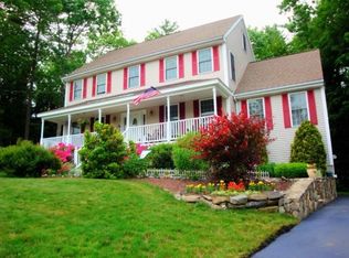 110 Lady Slipper Ln, Chester, NH 03036