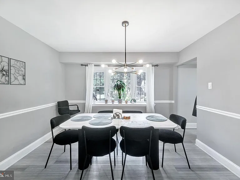 8812 Church Field Ln — Photo 16