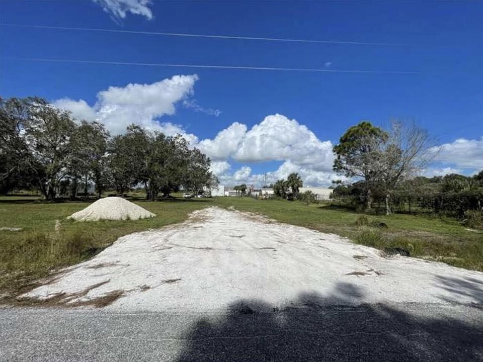 1st image of 345 NE 106th Street