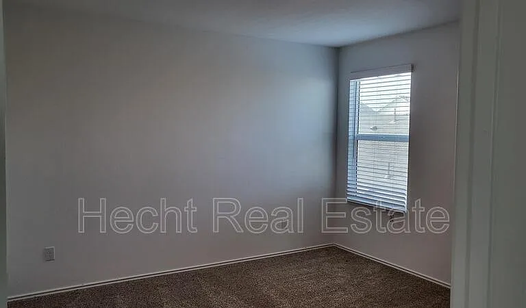 348 Geode Gln — Photo 21