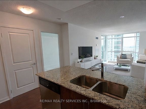 5th image of 205 Sherway Gardens Rd #811