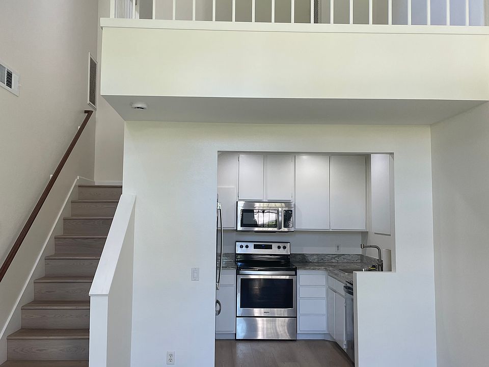1st image of 4030 Porte La Paz Unit 89