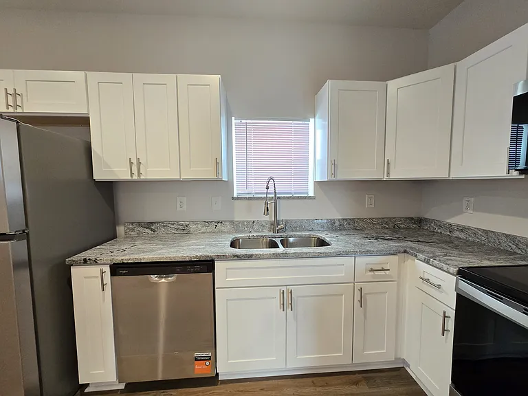 401 N Walcott St #A — Photo 26