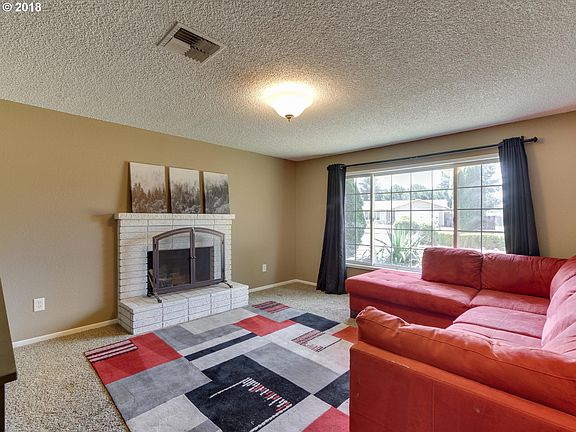 2nd image of 3817 NE 143rd Ave