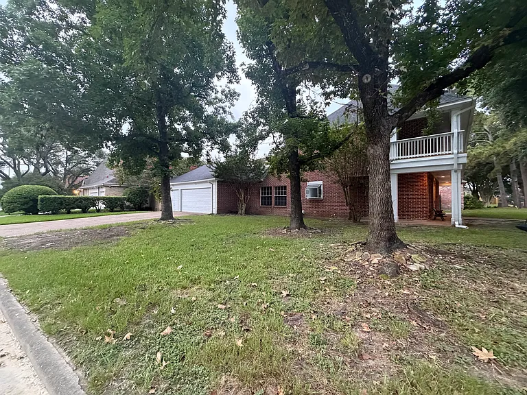 7218 Holder Forest Ct — Photo 51