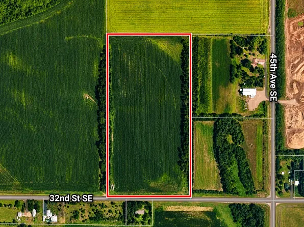 32nd St SE, Saint Cloud, MN 56304