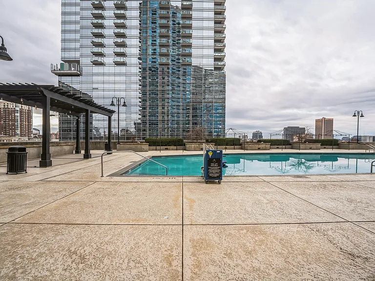 400 W Peachtree St NW #2810 — Photo 22