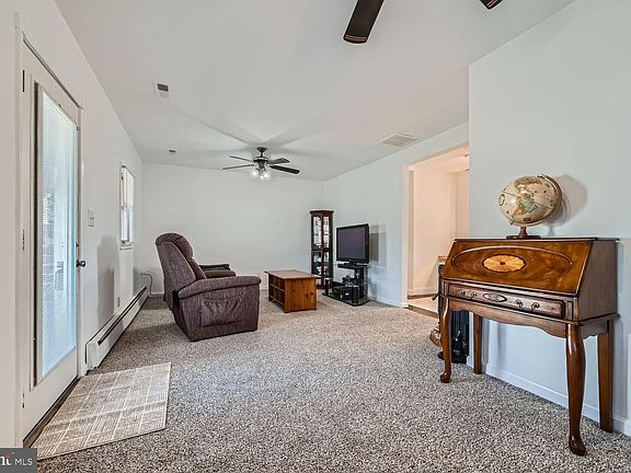 4th image of 1036 Tudor Dr