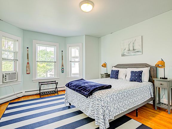 4th image of 117 Western Ave #2