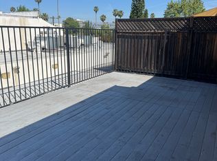 15119 Burbank Blvd APT 22, Van Nuys, CA 91411