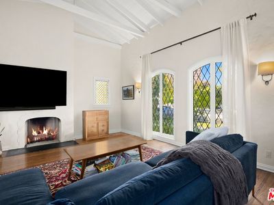 6502 Commodore Sloat Dr, Los Angeles, CA, 90048