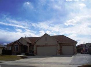 3291 Country Bluff Rd, South Jordan, UT 84095