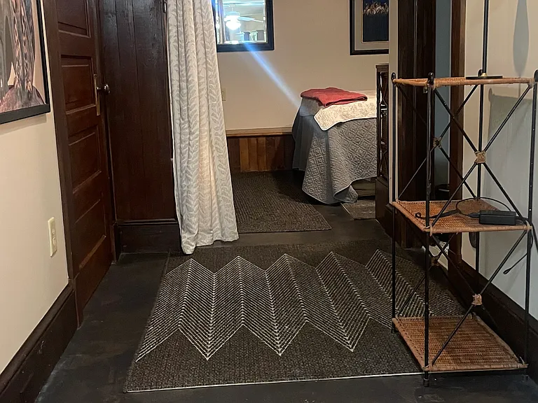 Hallway to bedroom.