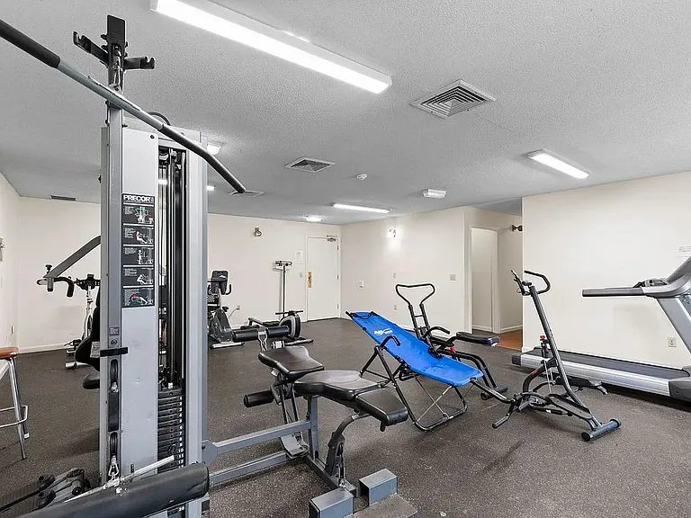 1810 White Cedar Blvd — Photo 3