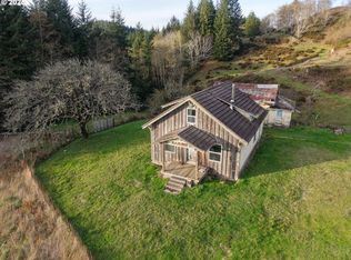 96312 Shutters Creek Rd, North Bend, OR 97459