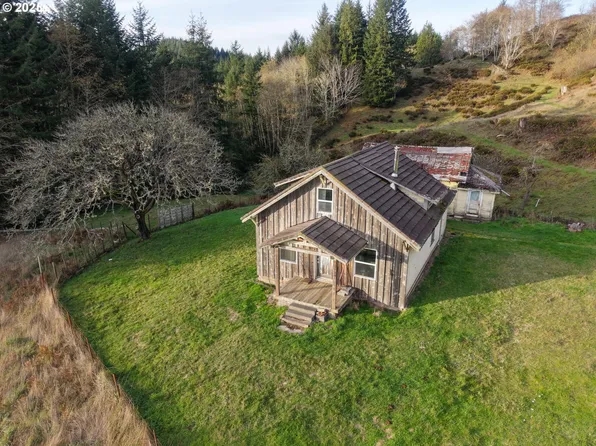 96312 Shutters Creek Rd, North Bend, OR 97459