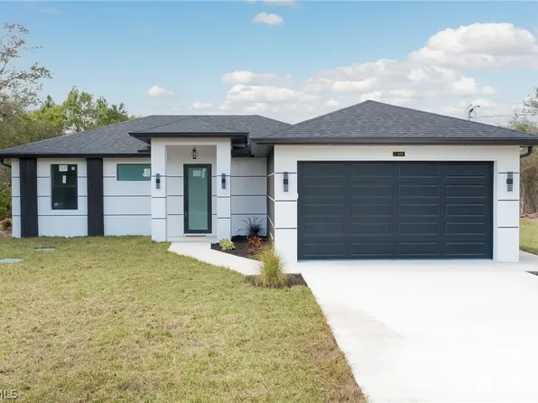 417 Prospect Ave, Lehigh Acres, FL 33972
