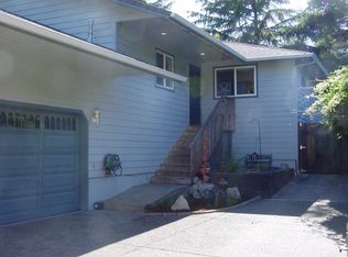 205 NW Sinclair Dr, Grants Pass, OR