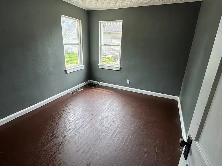 710 Mason St — Photo 2