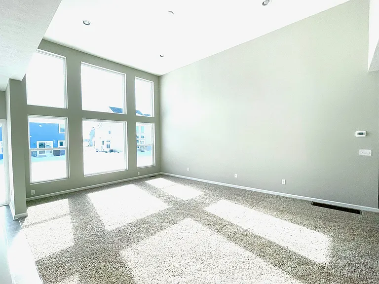 9083 Hawk Hill Way — Photo 8