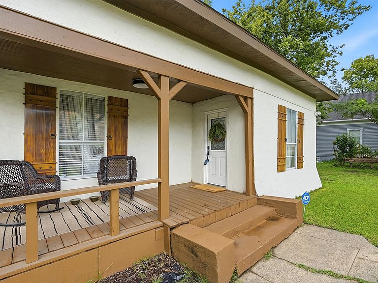 Listing photo 5