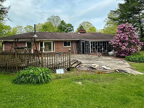 2nd image of 500 N Highland Dr