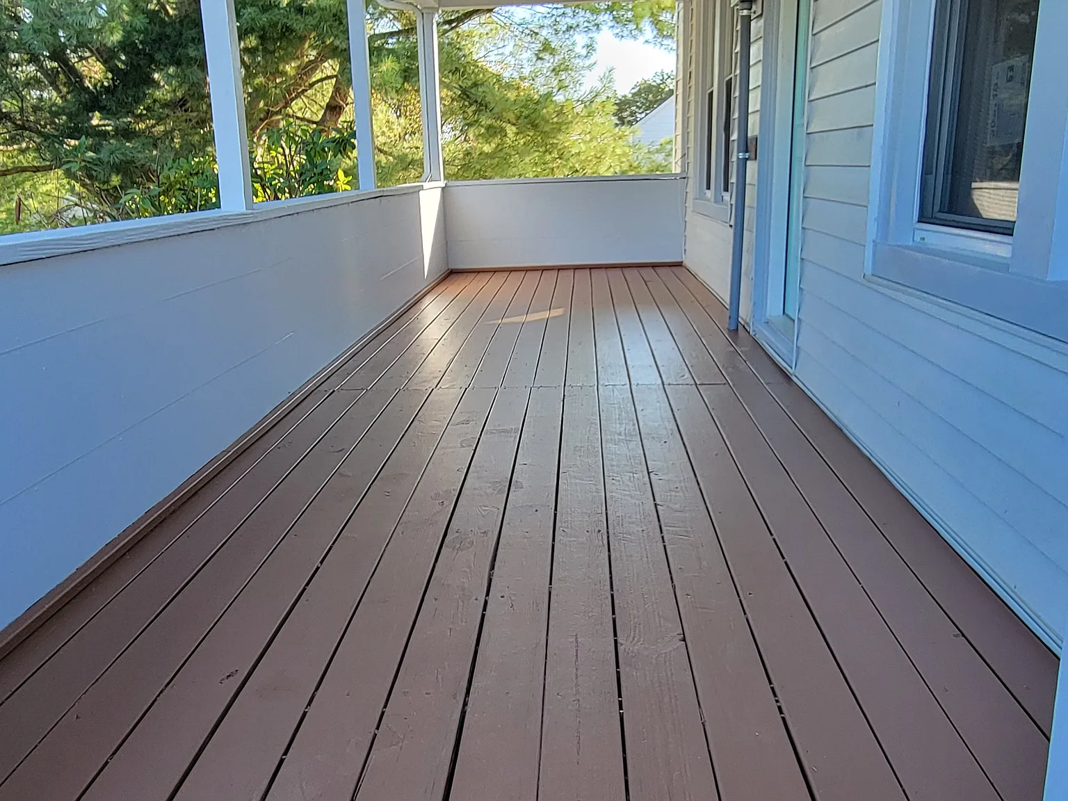 4 bed, $2,100 — Photo 2