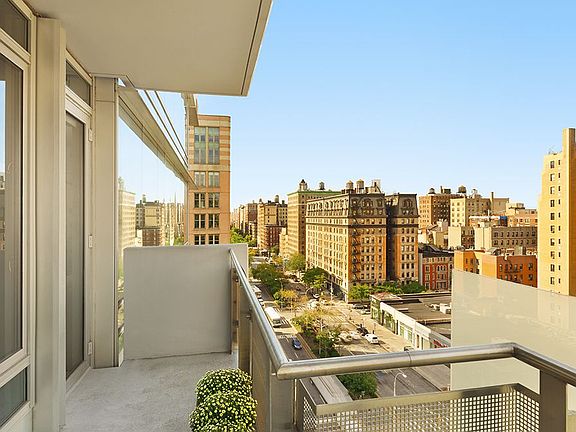 3rd image of 545 Cathedral Pkwy #10D