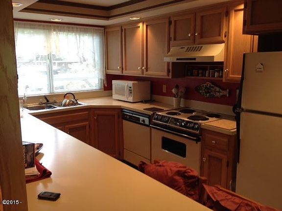 4th image of 5801 NW Voyage Ave #40