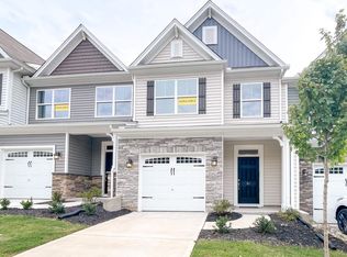 61 Fair Village Ln, Simpsonville, SC 29680