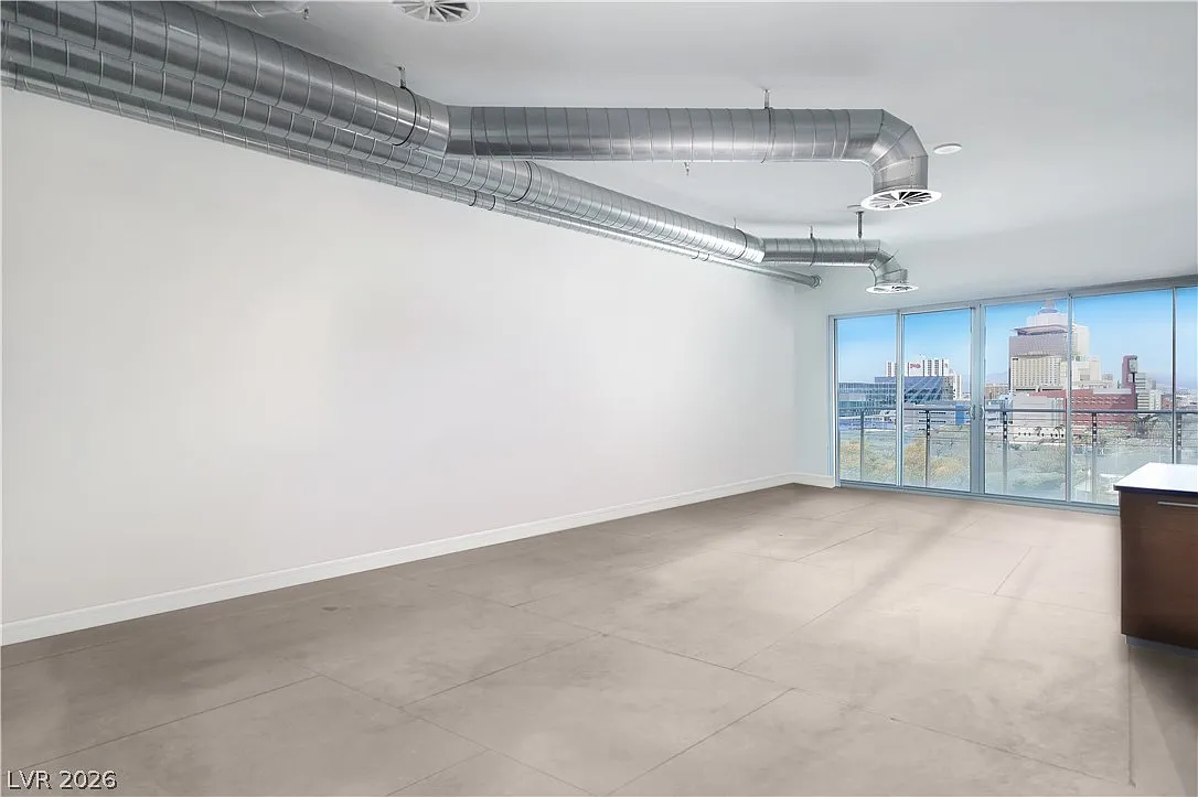 Newport Lofts — Photo 4