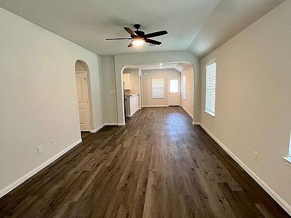 3rd image of 973 Rice Dr
