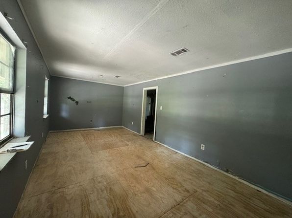 4807 Halls Ferry Rd, Vicksburg, MS 39180