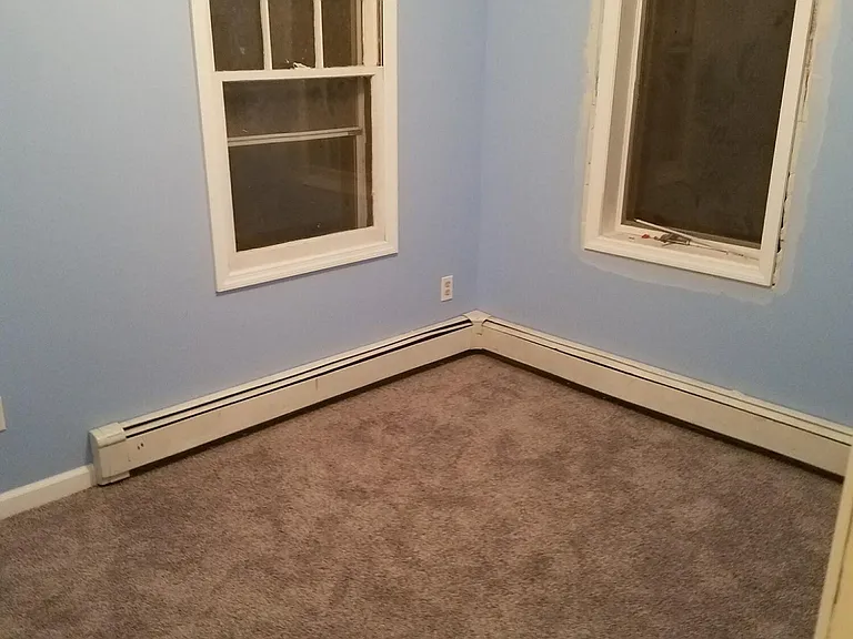 223 Riverside Dr — Photo 9