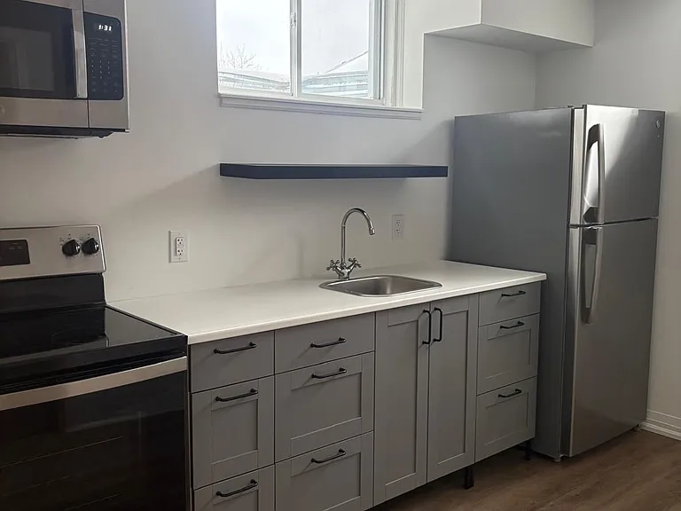 146 Bur Oak Dr #BASEMENT ONLY — Photo 6