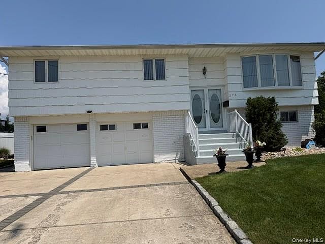 1st image of 276 N Lewis Avenue