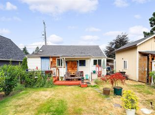 1719 46th Ave SW, Seattle, WA 98116