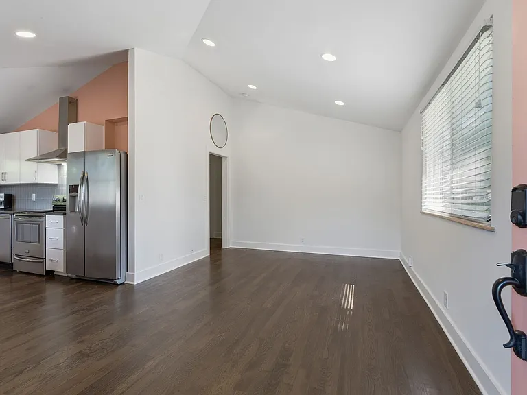 1147 Cahal Ave — Photo 3